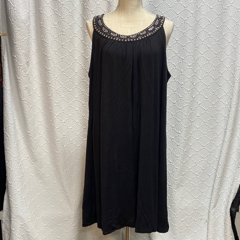 Madison‎ size 2X Black Dress with Silver Gold Bead Accents stretch sleeveless